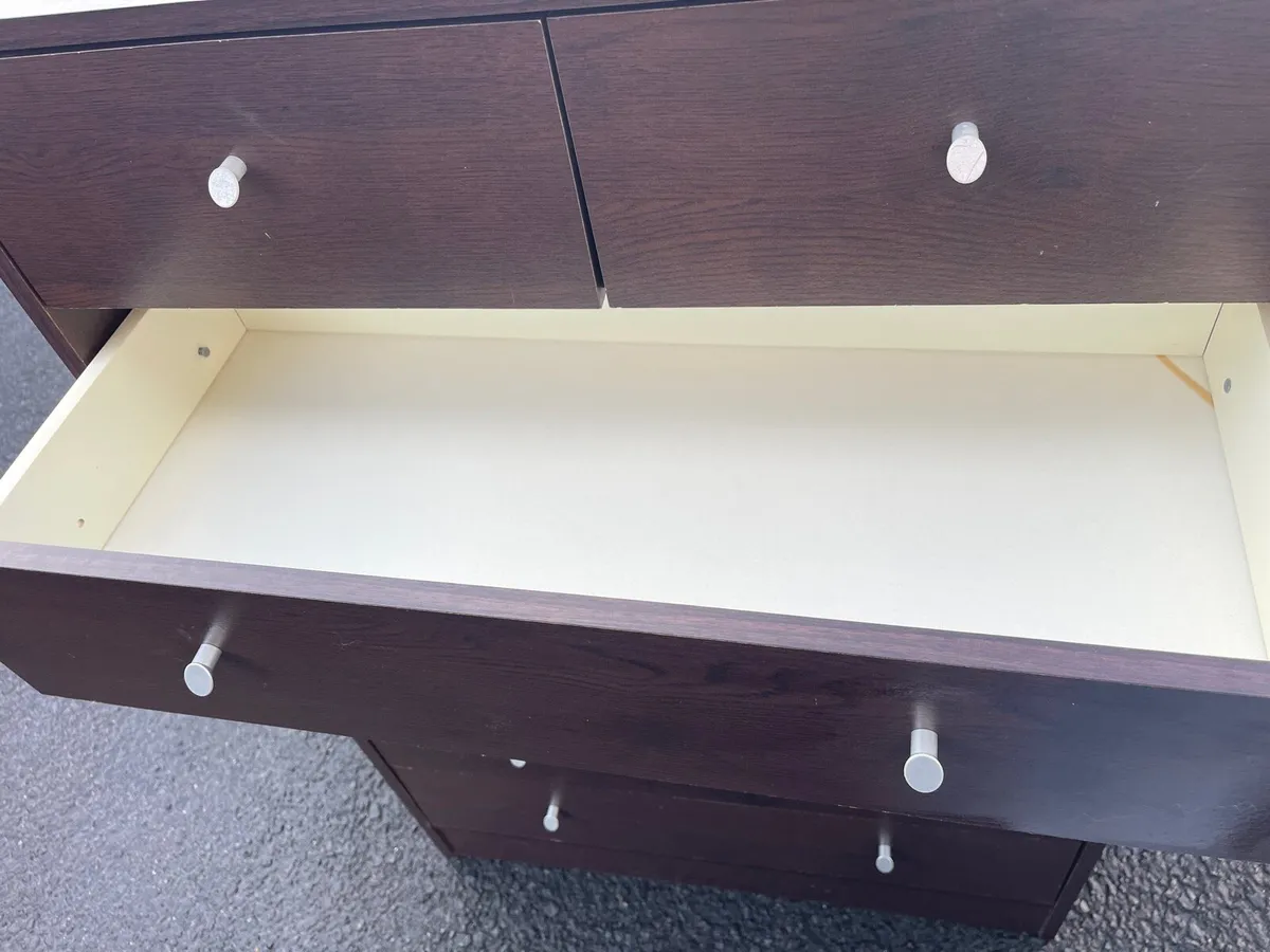 Chest of drawers - Image 2