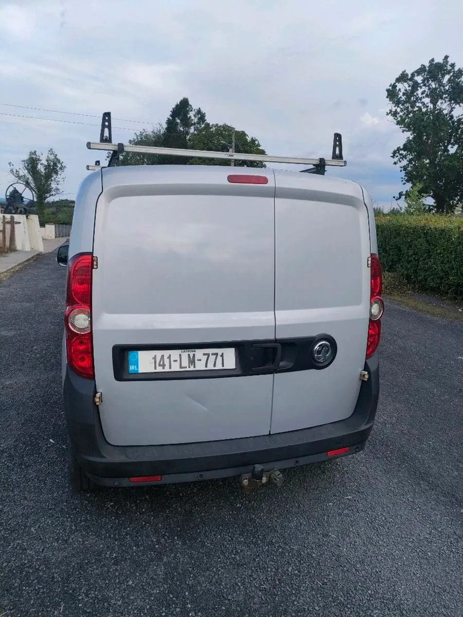 Vauxhall Combo - Image 2
