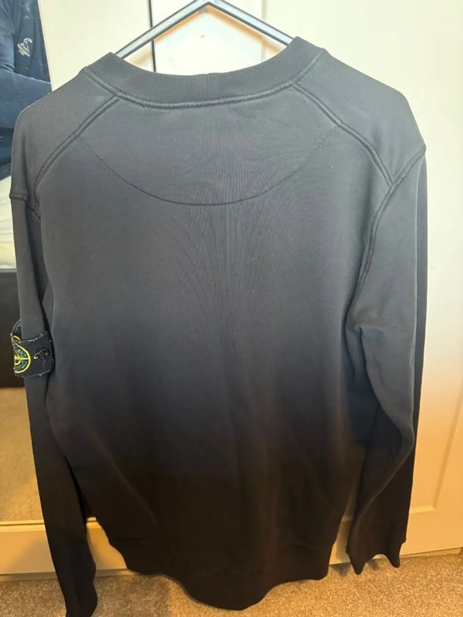 Stone island - Image 2