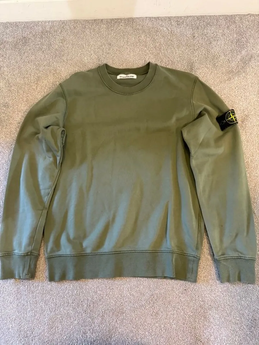 Stone island - Image 1