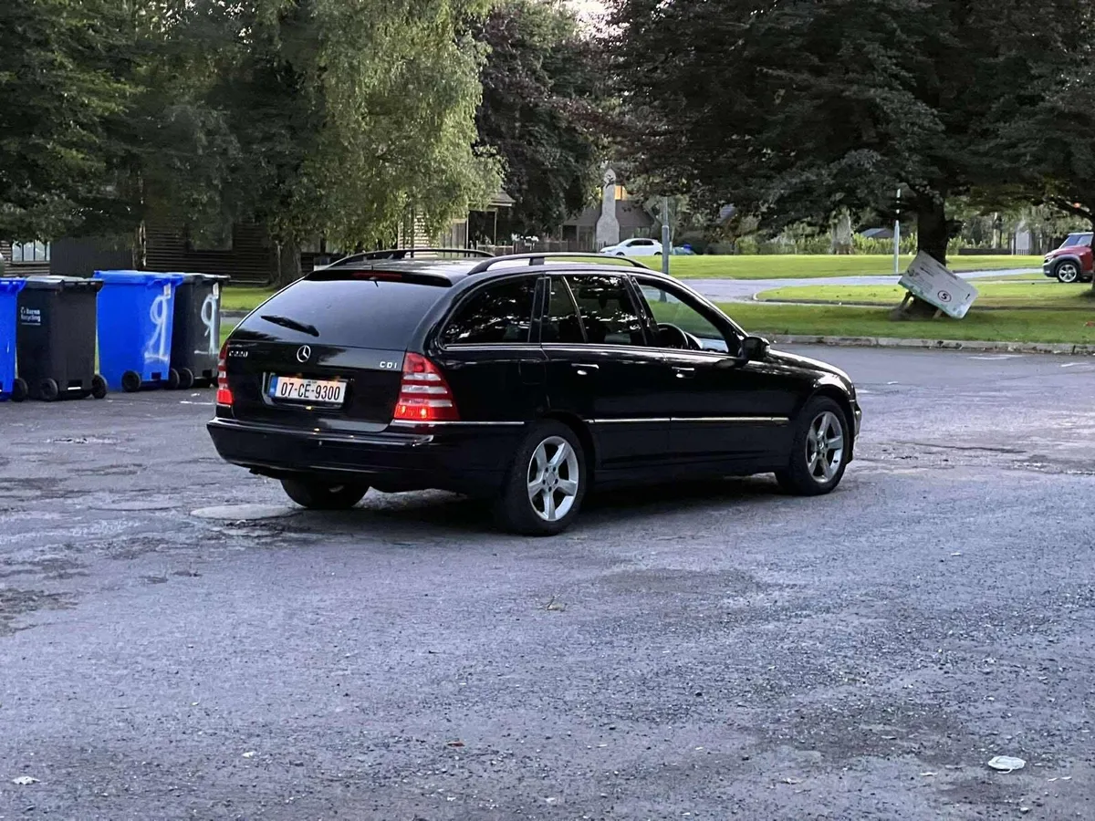 C220 CDi AUTO (AVANTGARDE) - Image 4