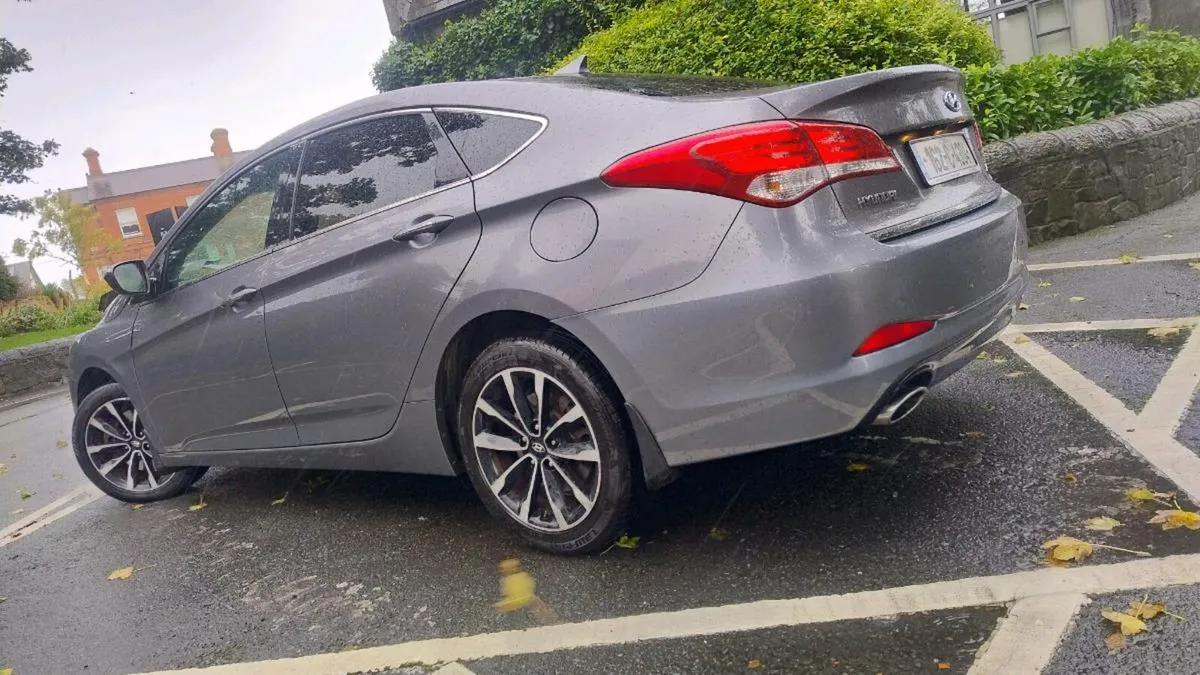 HYUNDAI I40~LOTS OF TAX 02/26 & NCT 11/26=€7950 - Image 3