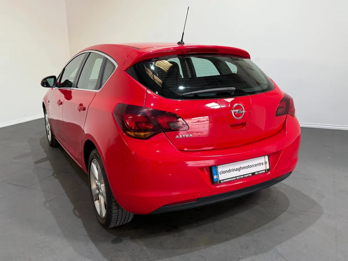 Opel Astra 1.3 CDTI - ECO FLEX SRI - Image 2