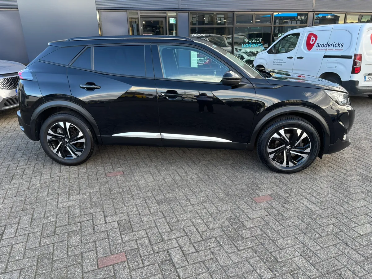 2021 Peugeot 2008 Allure 1.2 - Image 3