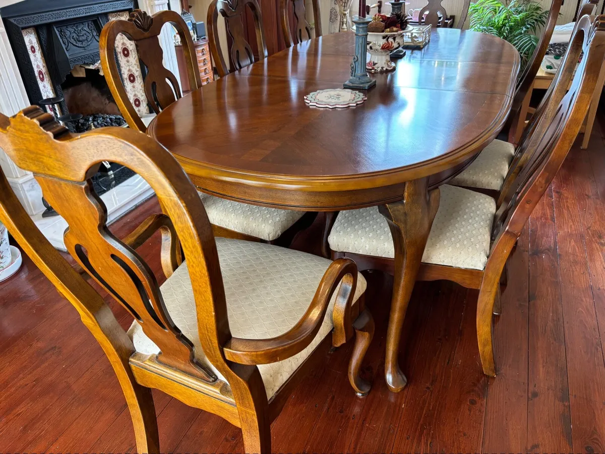 Dining Table & chairs - Image 3