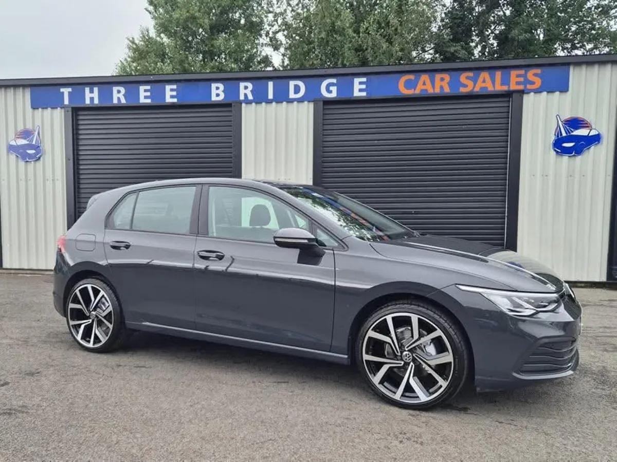 2022 Volkswagen Golf 2.0 Tdi Life - Image 1