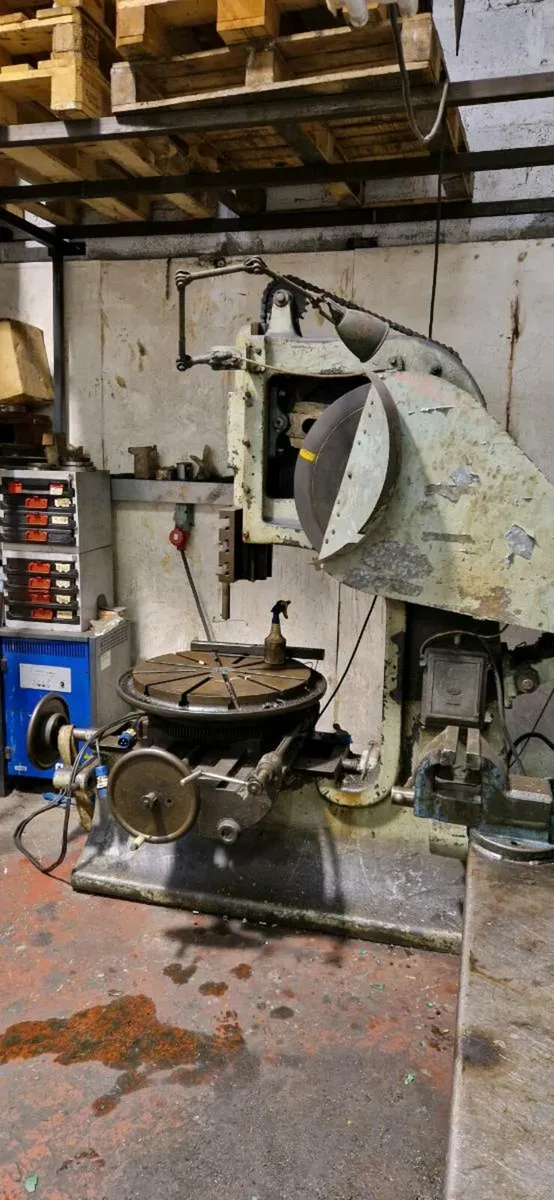 Engineering machinery / machine shop - Image 4