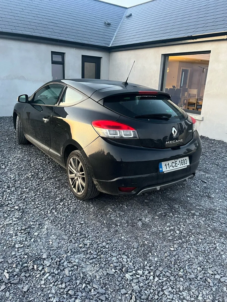 Renault megane 2011 gt line coupe - Image 2