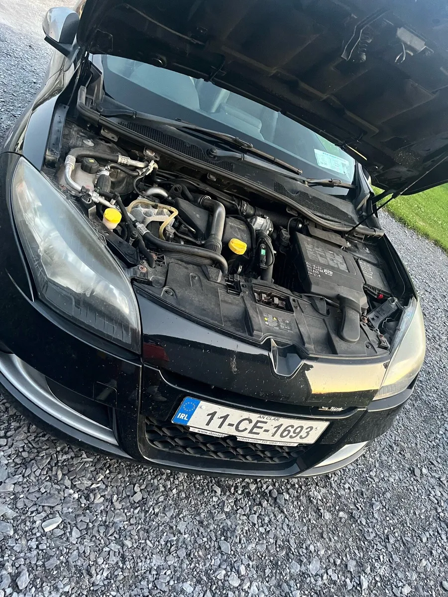Renault megane 2011 gt line coupe - Image 4