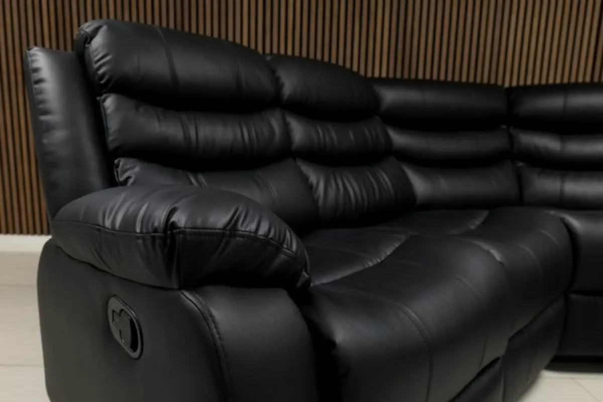Roma Corner Black Leather Manual Recliner Sofa - Image 4