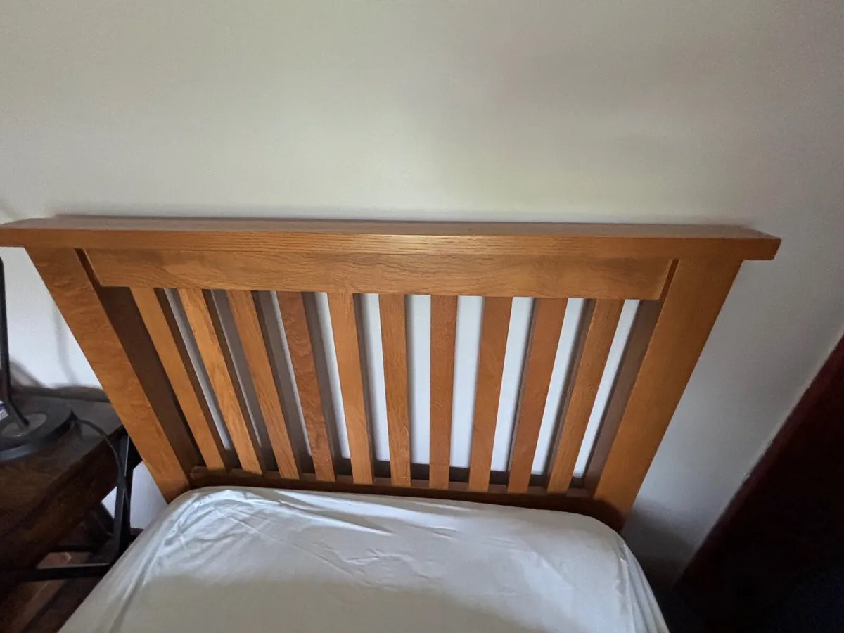 2 Single Beds - Image 2