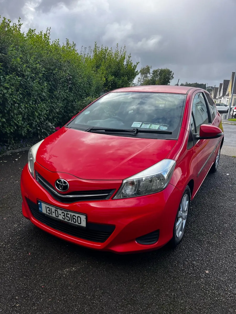 Toyota Yaris 2013 - Image 1