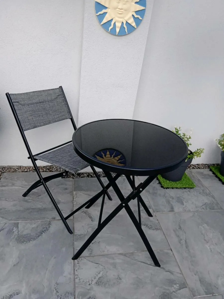 Bistro table and chair - Image 2