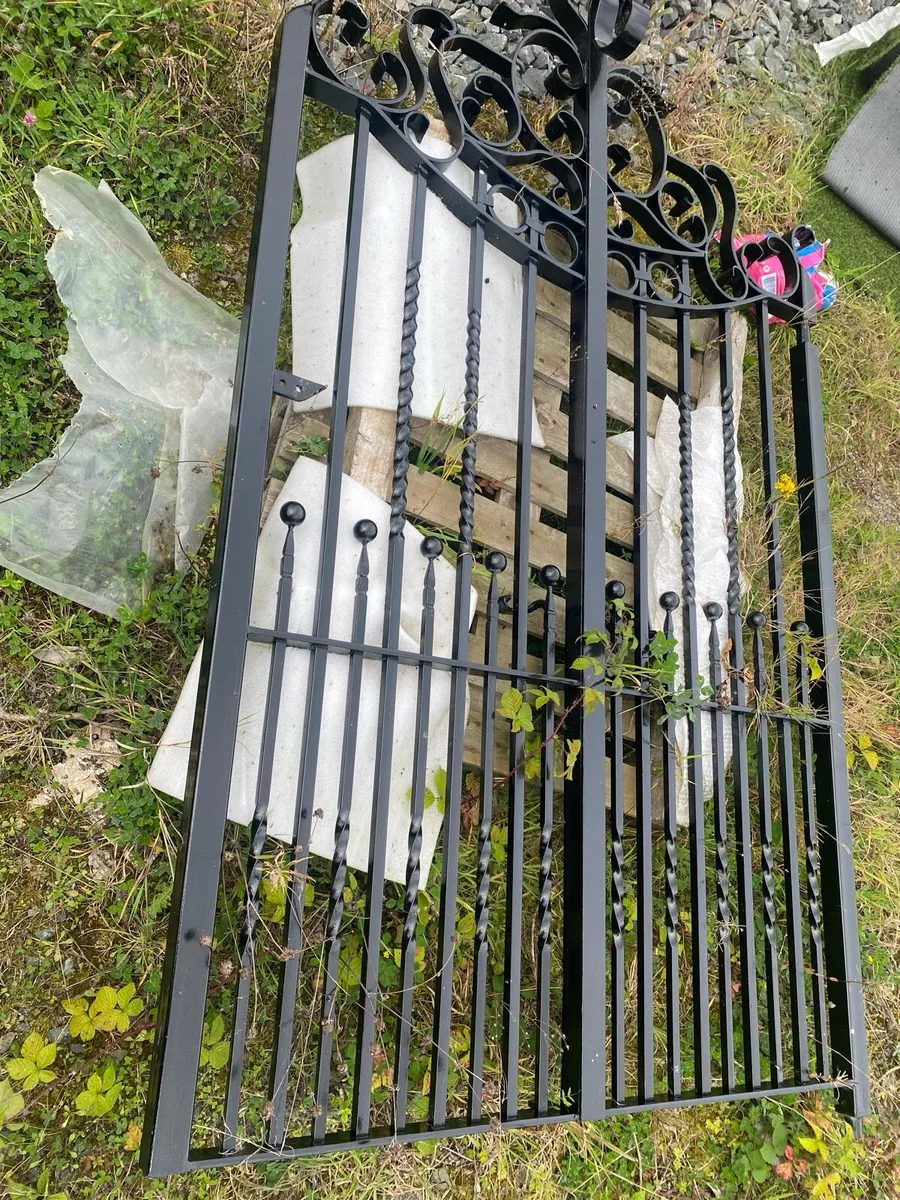Gate - Image 4