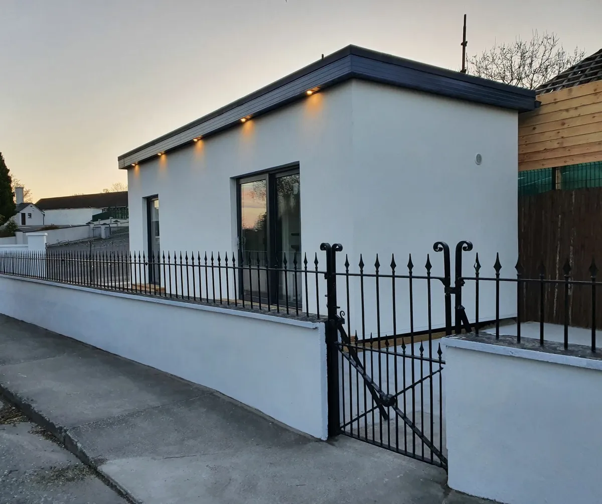 Holmeslivingsolutions.ie - Image 1