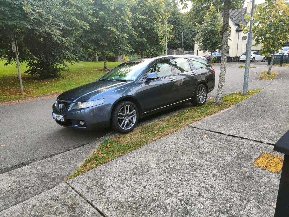 Honda Accord Executive Tourer - Image 3
