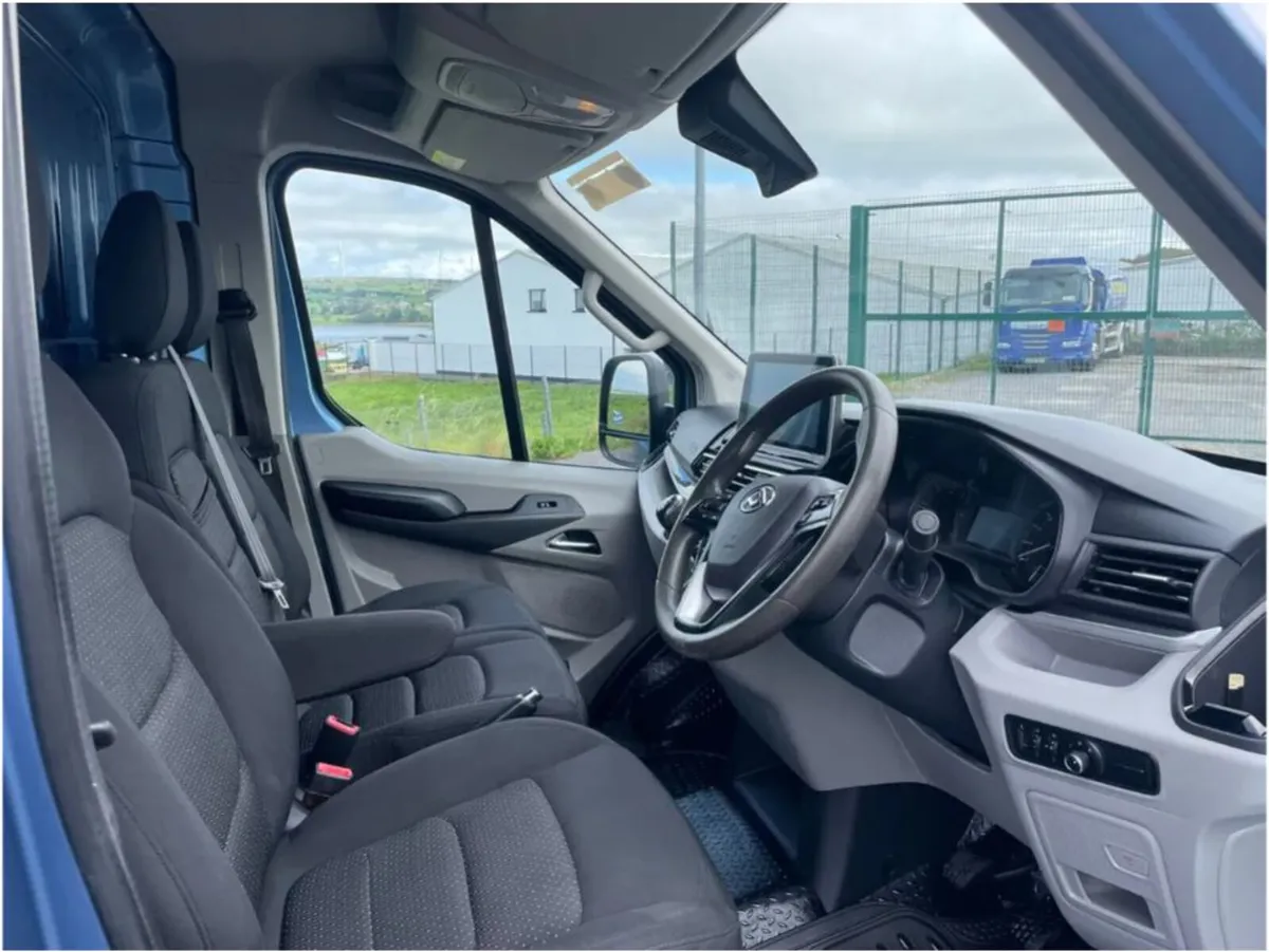 Maxus DELIVER 9 2021 - Image 2