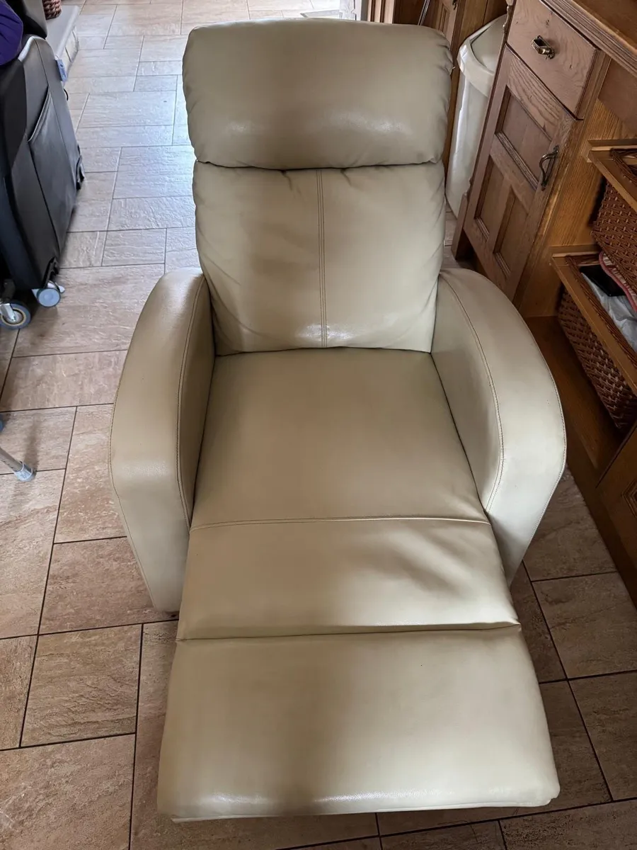 Ramsey Faux leather recliner chair - Image 2