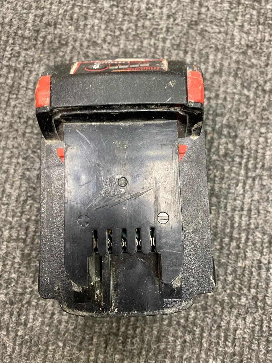 Milwaukee M18B4 4AH Battery - Image 2