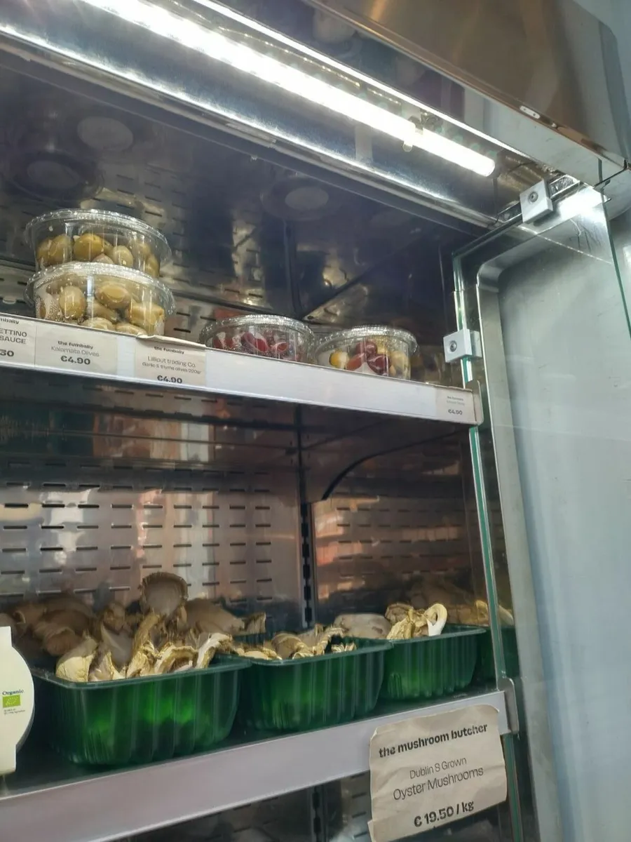 Display Fridge - Image 4