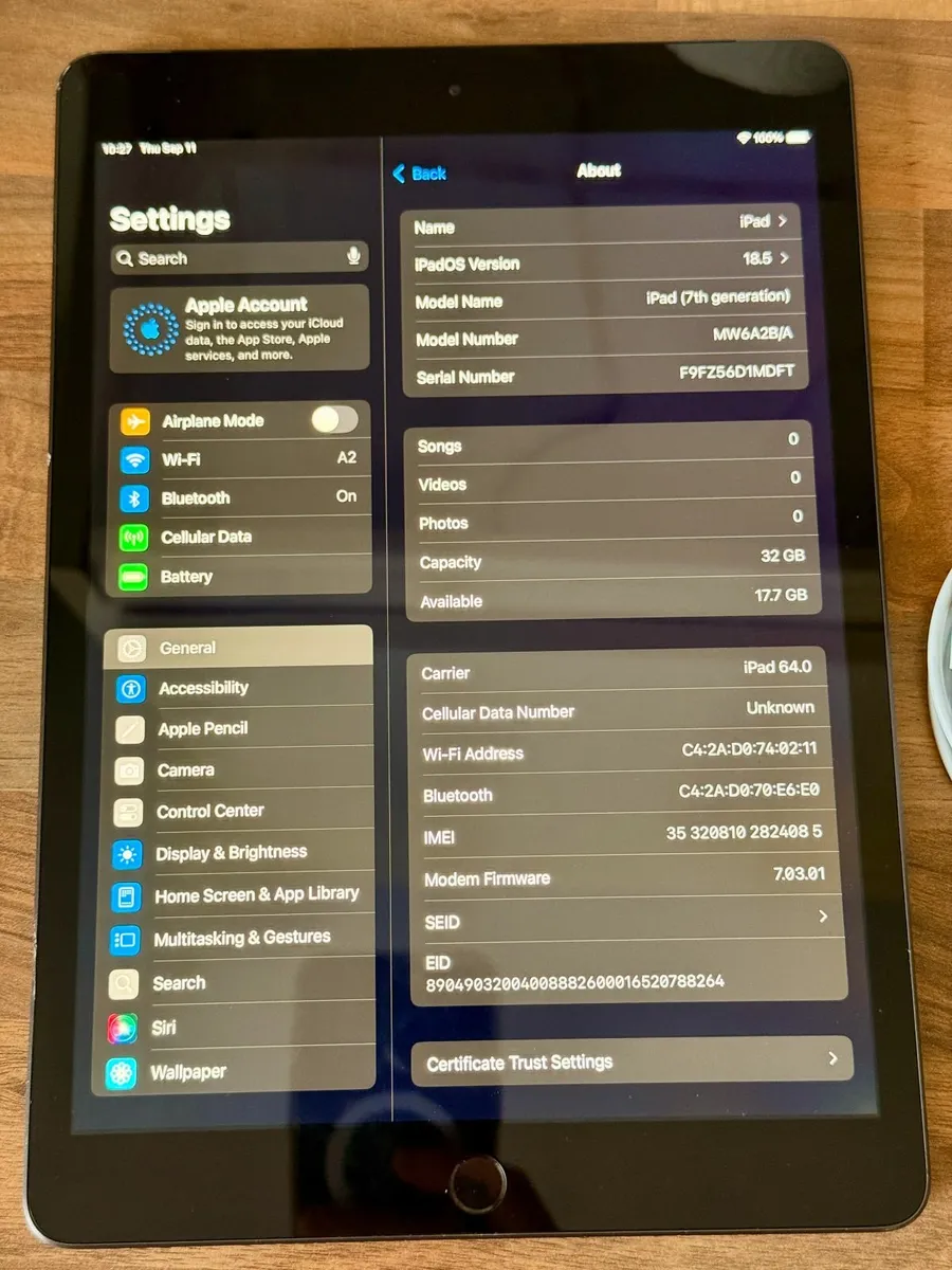 iPad 7th Gen - 32GB - Space Grey - Image 2