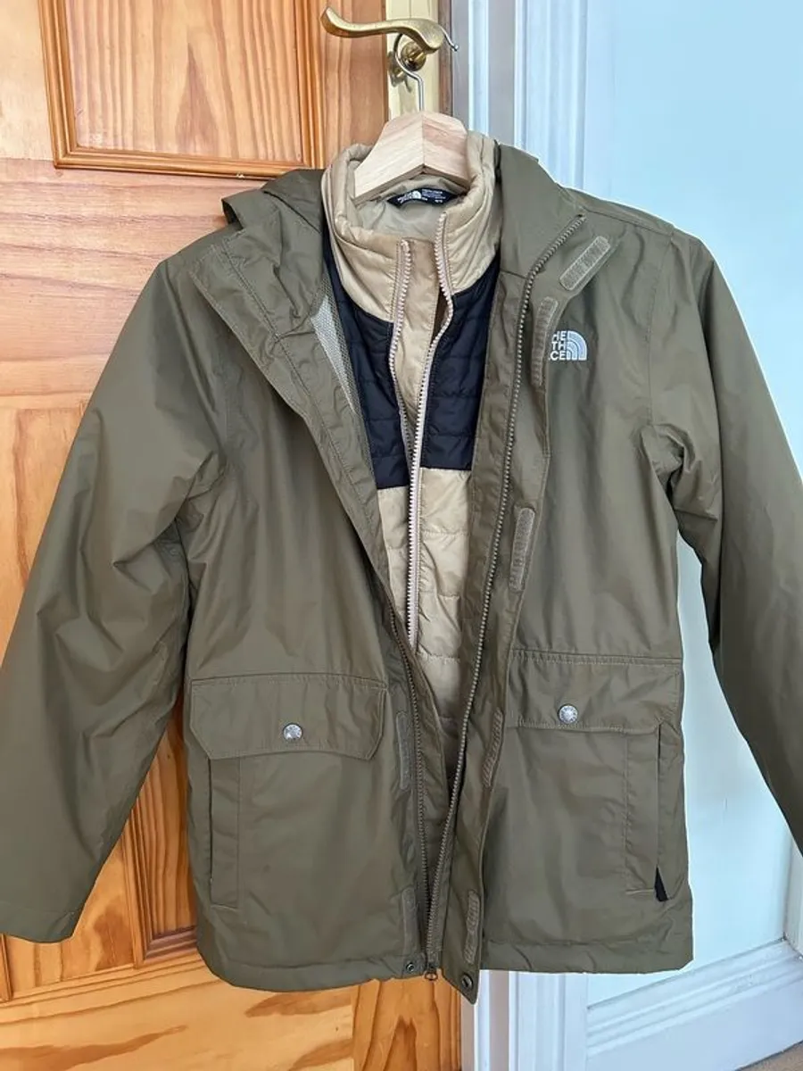 North Face dual Kids Jacket Age10-12 - Image 2