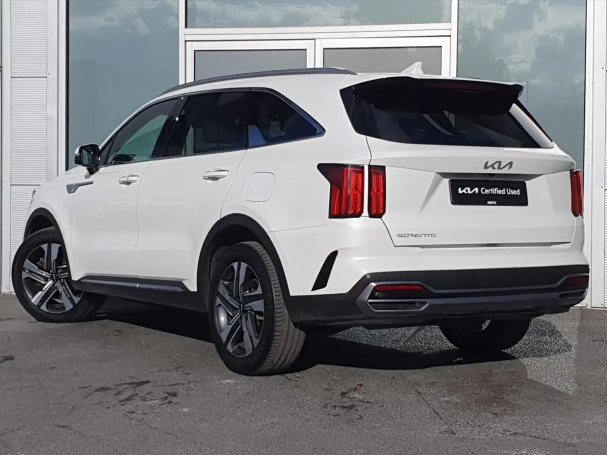 Kia Sorento 2.2 K3 4X2 Diesel 7 Seats - Image 3