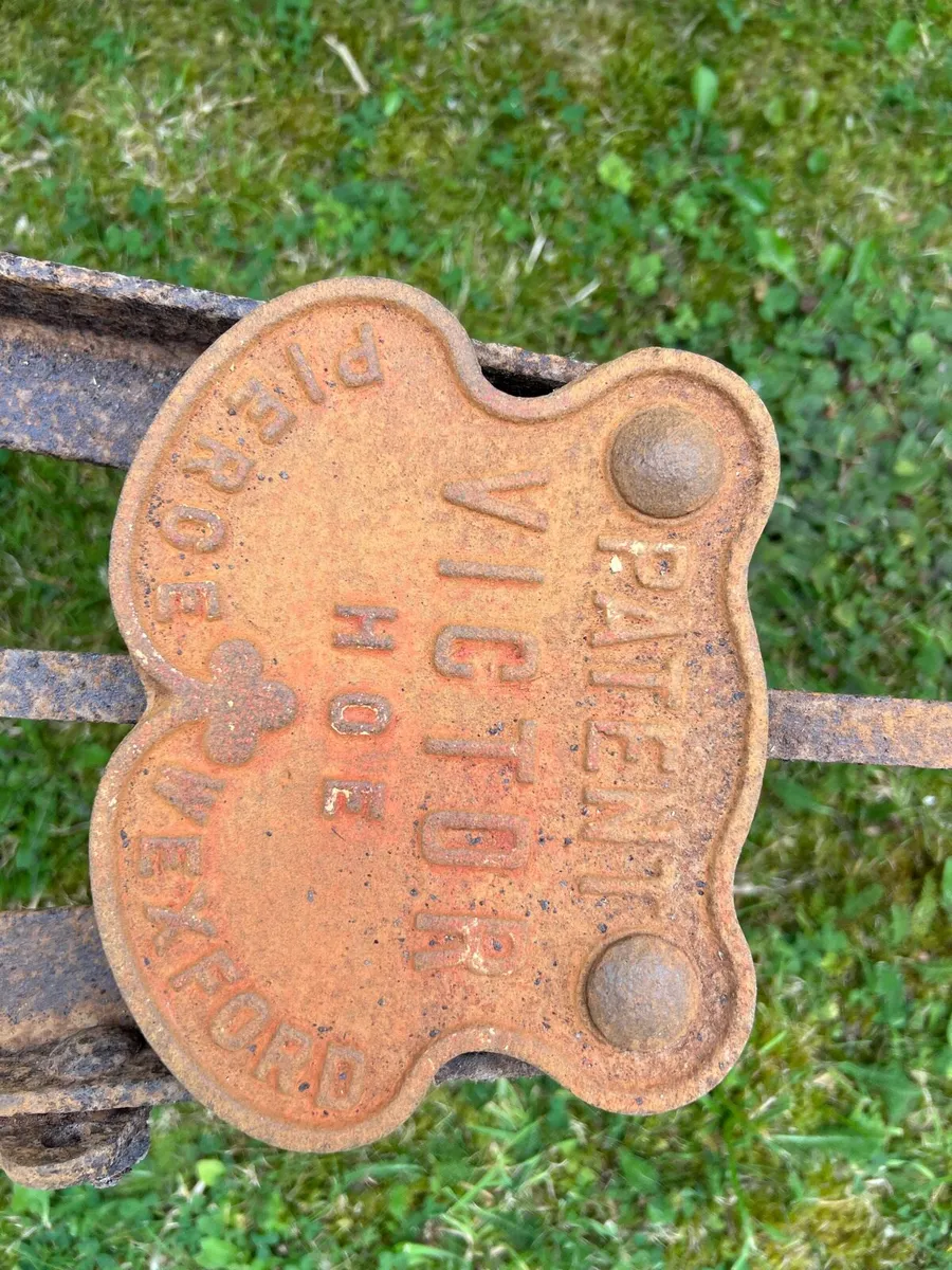 Antique horse-drawn hoe - Image 3