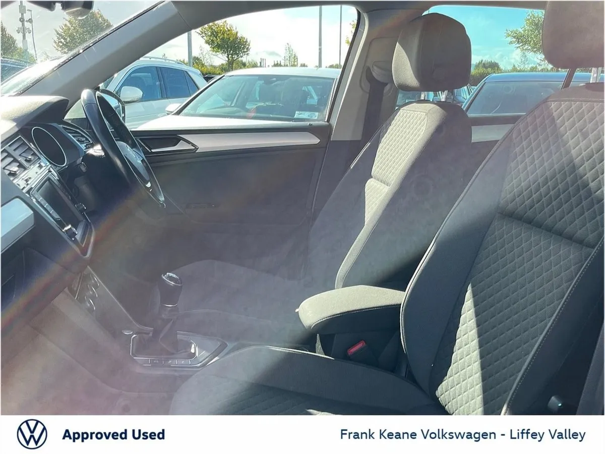 Volkswagen Tiguan Comfortline 2.0tdi 115BHP  one - Image 4