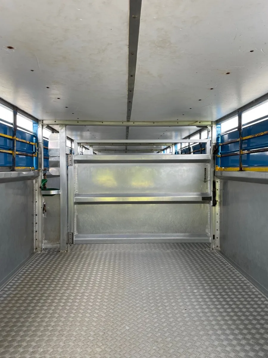 Houghton 2 deck Livestock trailer - Image 4