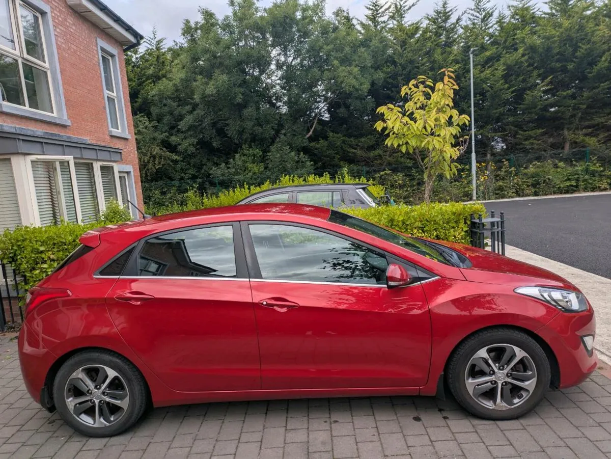 Hyundai i30 - Image 2