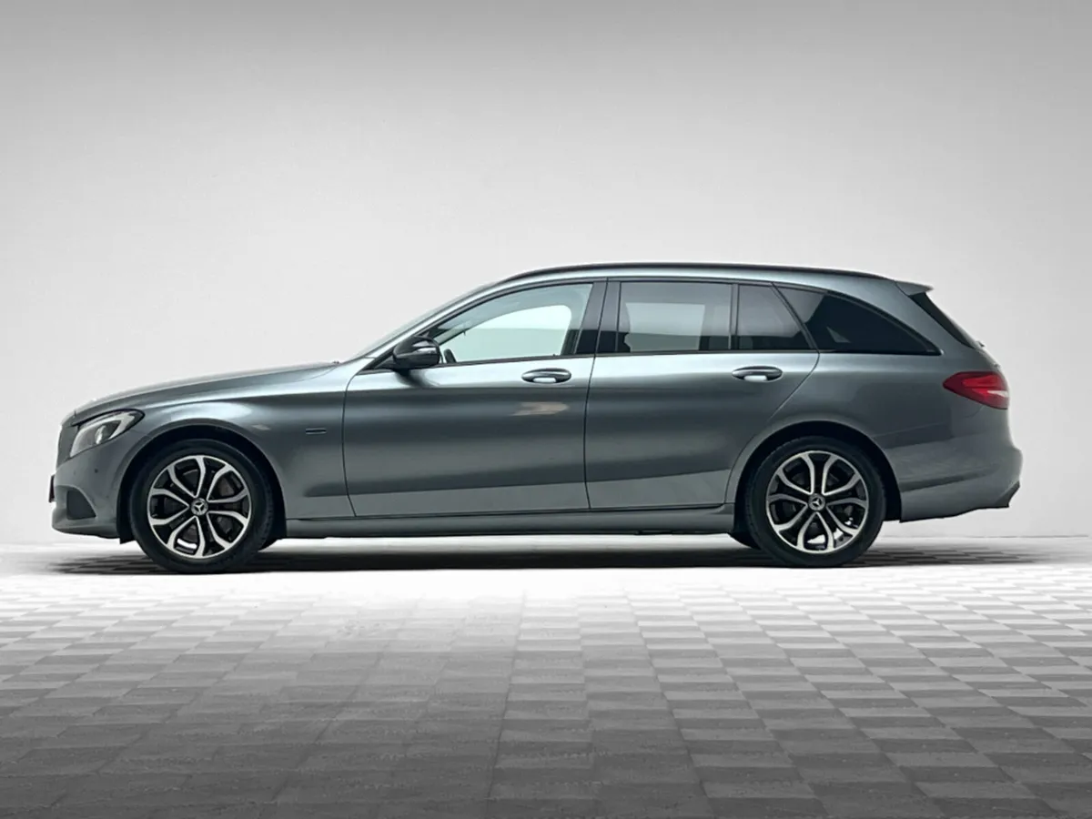 Mercedes-Benz C-Class C350E SPORT AUTO - Image 4