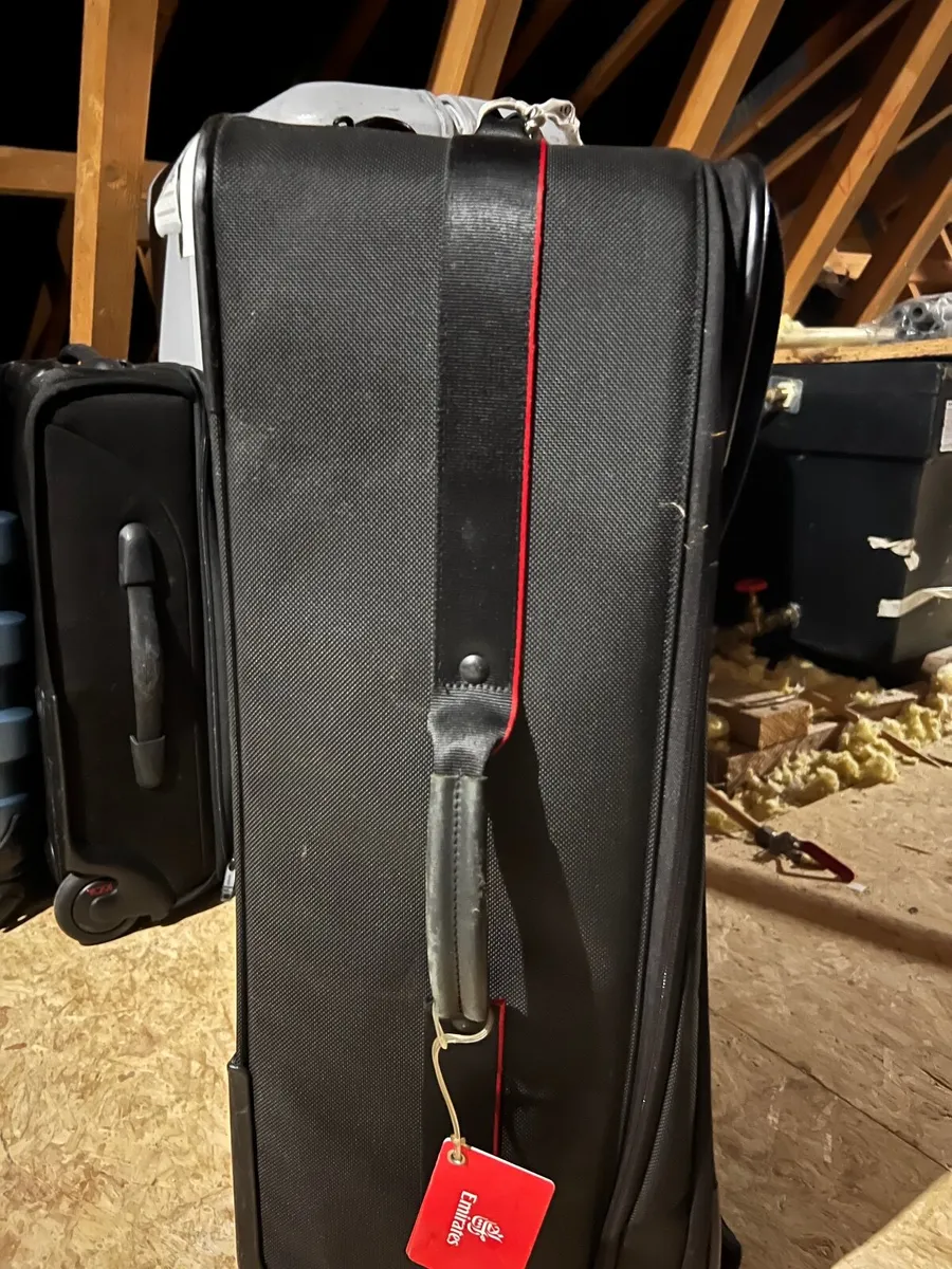 Tumi  suitcase - Image 3