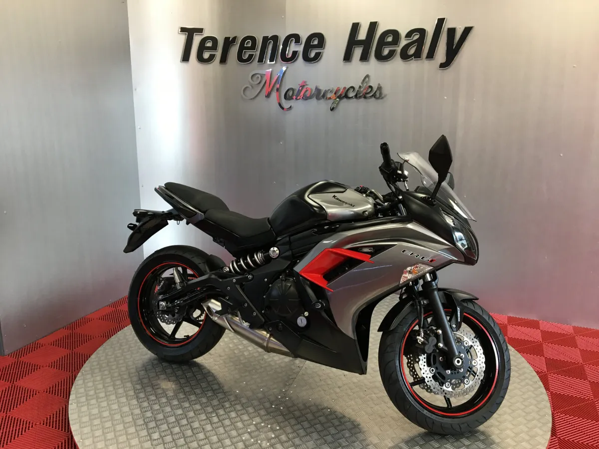 2014 Kawaski ER6F ''Like New'' - Image 1