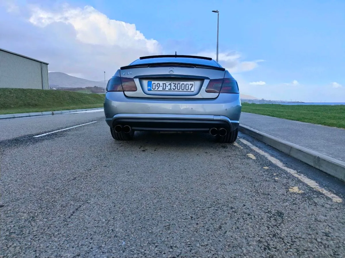 Mercedes - Image 3