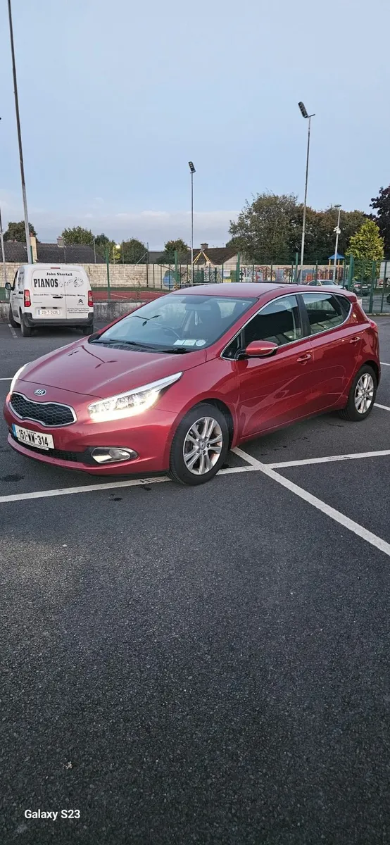 Kia Ceed 2015 - Image 2
