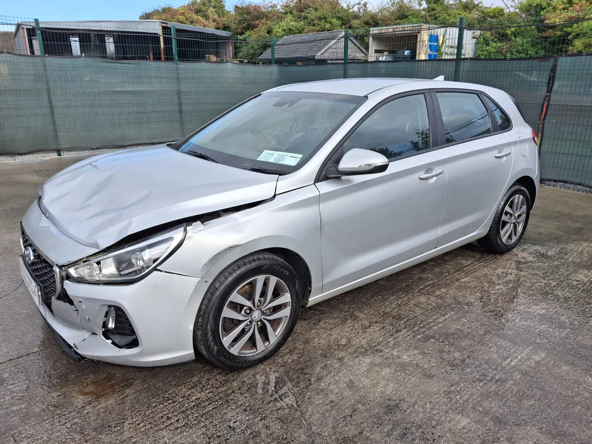 172 Hyundai i30 1.6 Diesel - Image 2