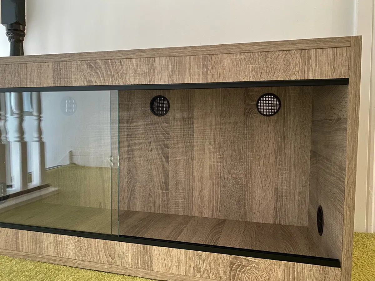 Vivarium/Terrarium - Image 2