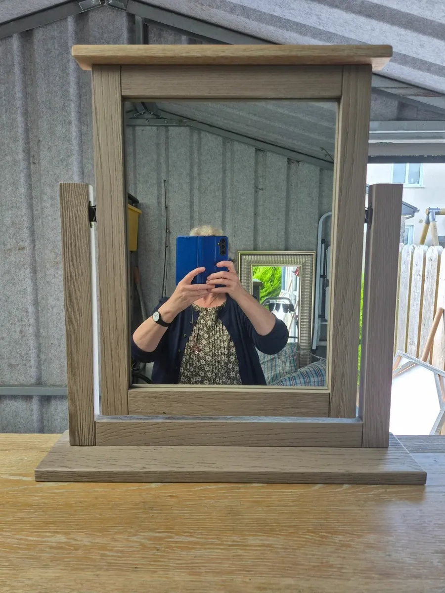 Chest of drawers with mirror - Image 2