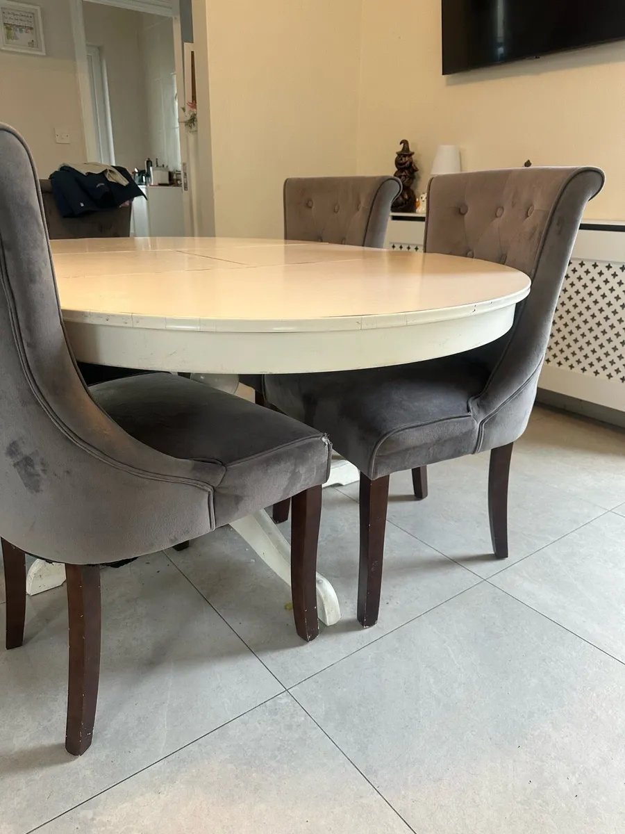 Dinning table and chairs - Image 3