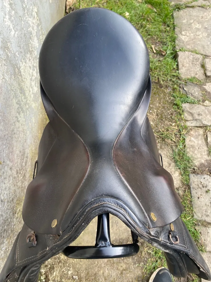 French premier black leather saddle - Image 1