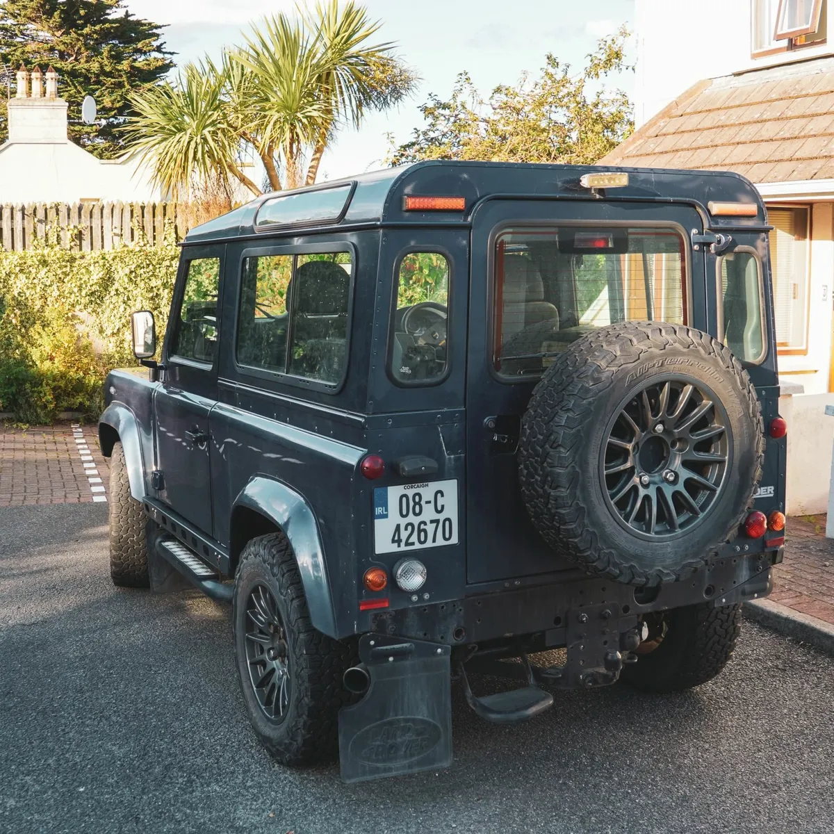 2008 Land Rover Defender 90 - Image 4