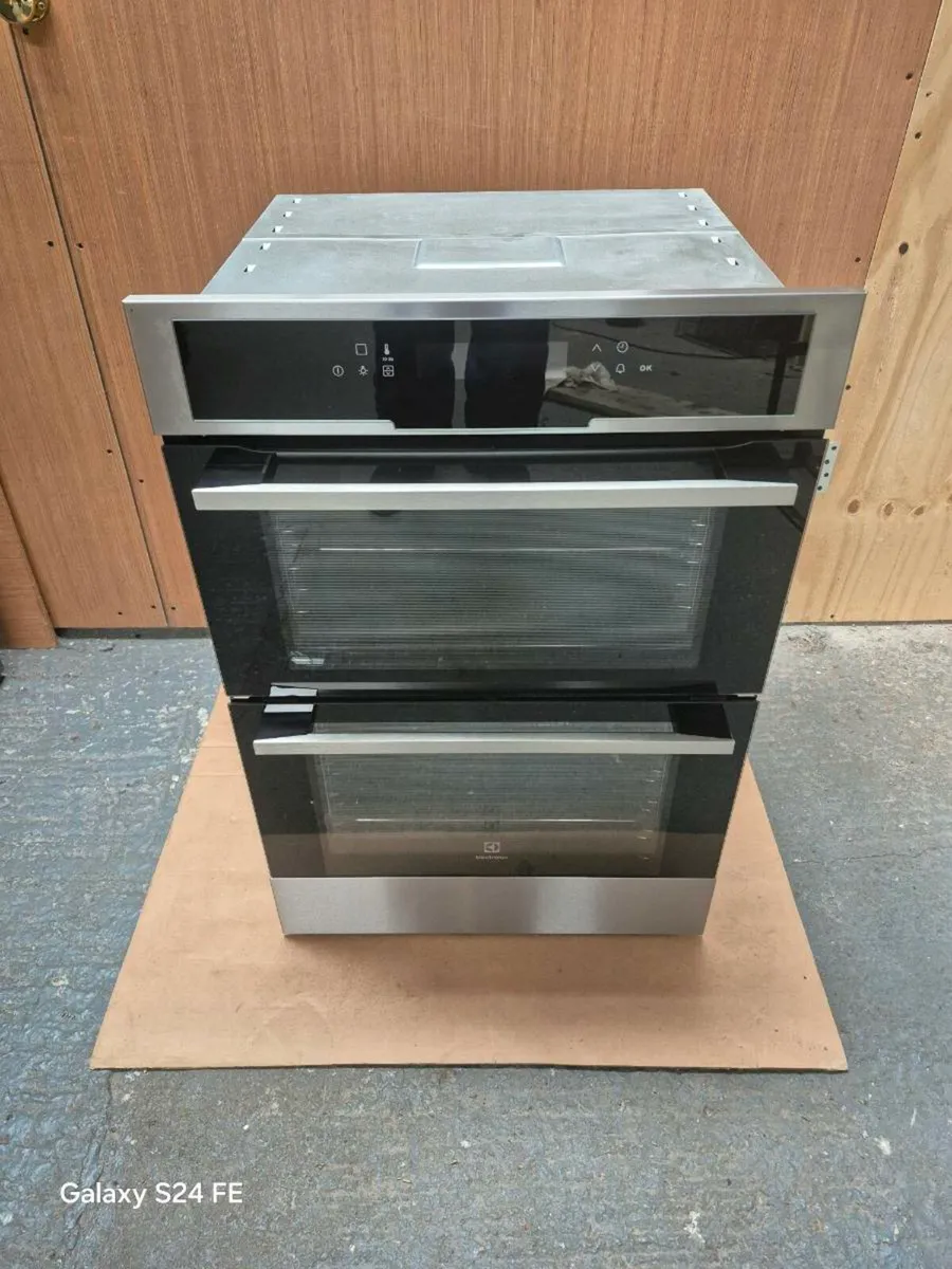 Electrolux Built-in double oven - Image 2