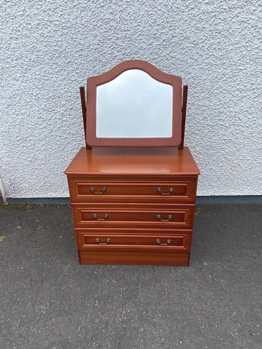 Dressing table with mirror - Image 2