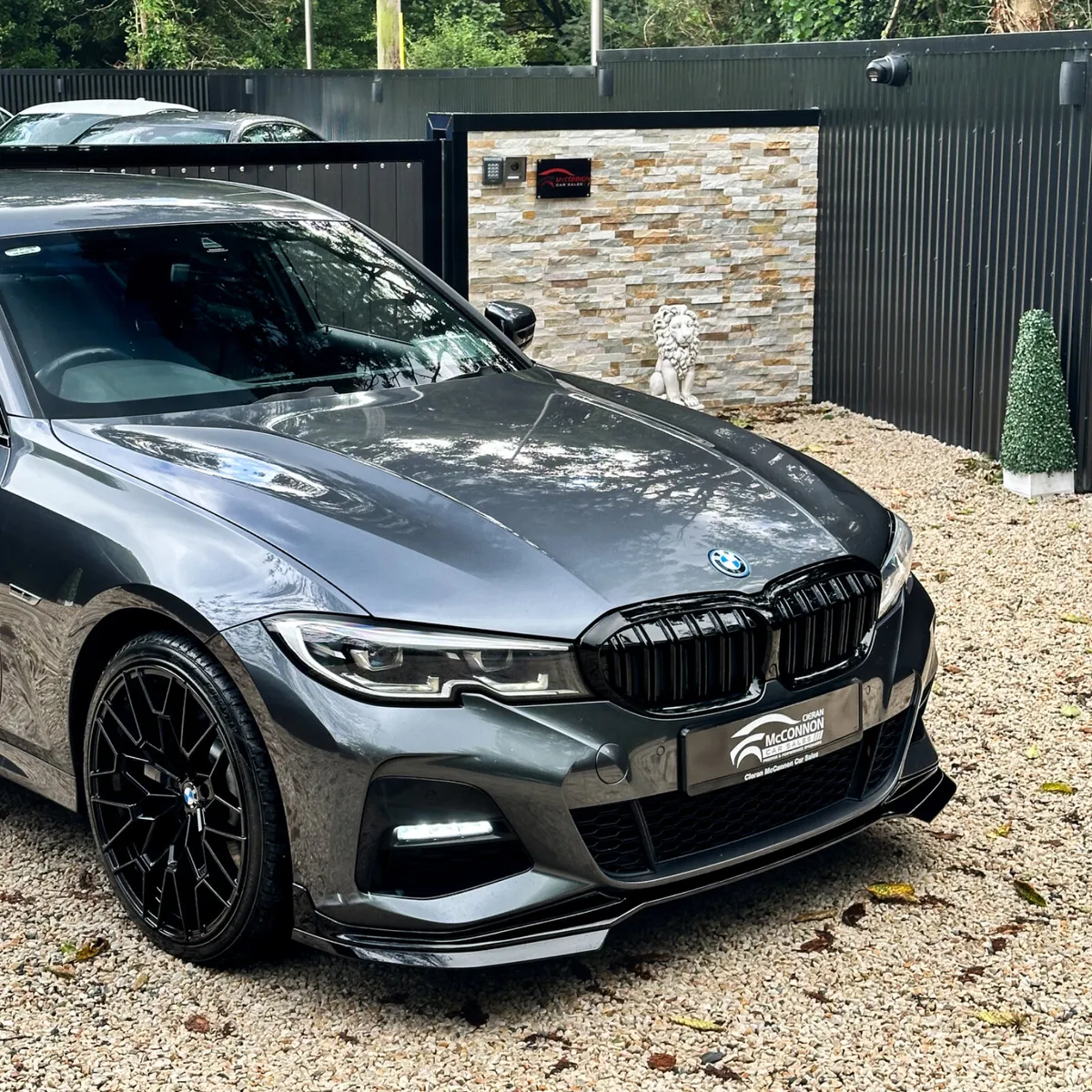 2021 (212)  BMW 330e M-SPORT   290BHP - Image 2