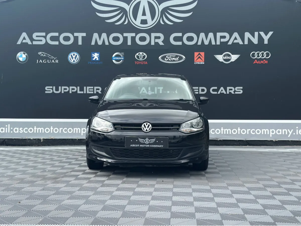 Volkswagen Polo Auto - Image 4