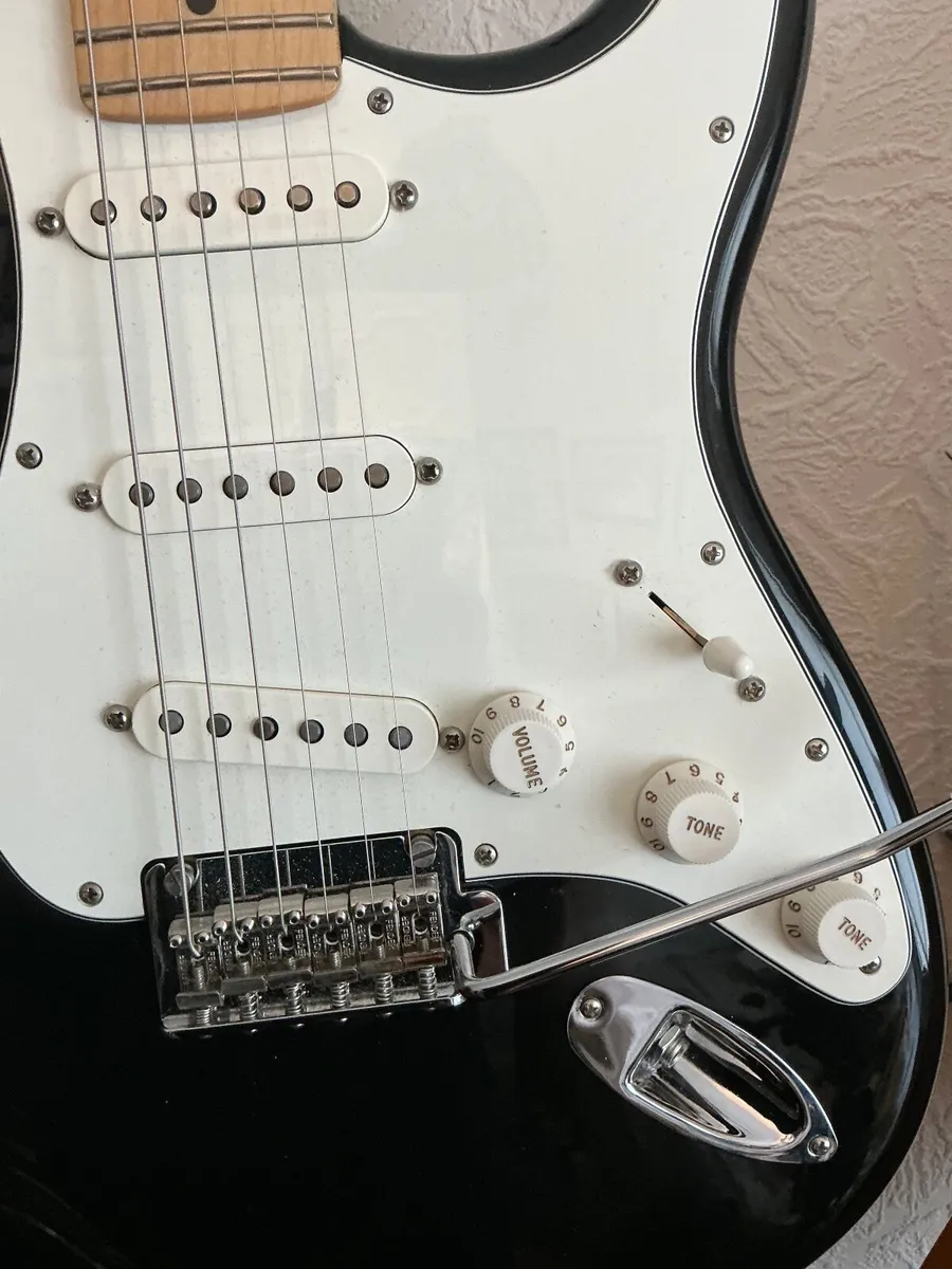 Fender player series strat - Image 3
