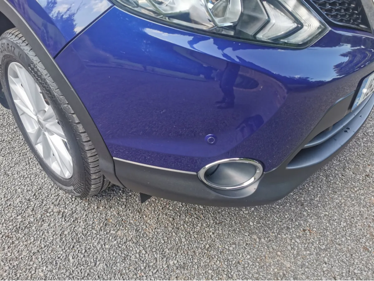 Nissan Qashqai 1.5 SV SAFETY PK E6 4DR - Image 4