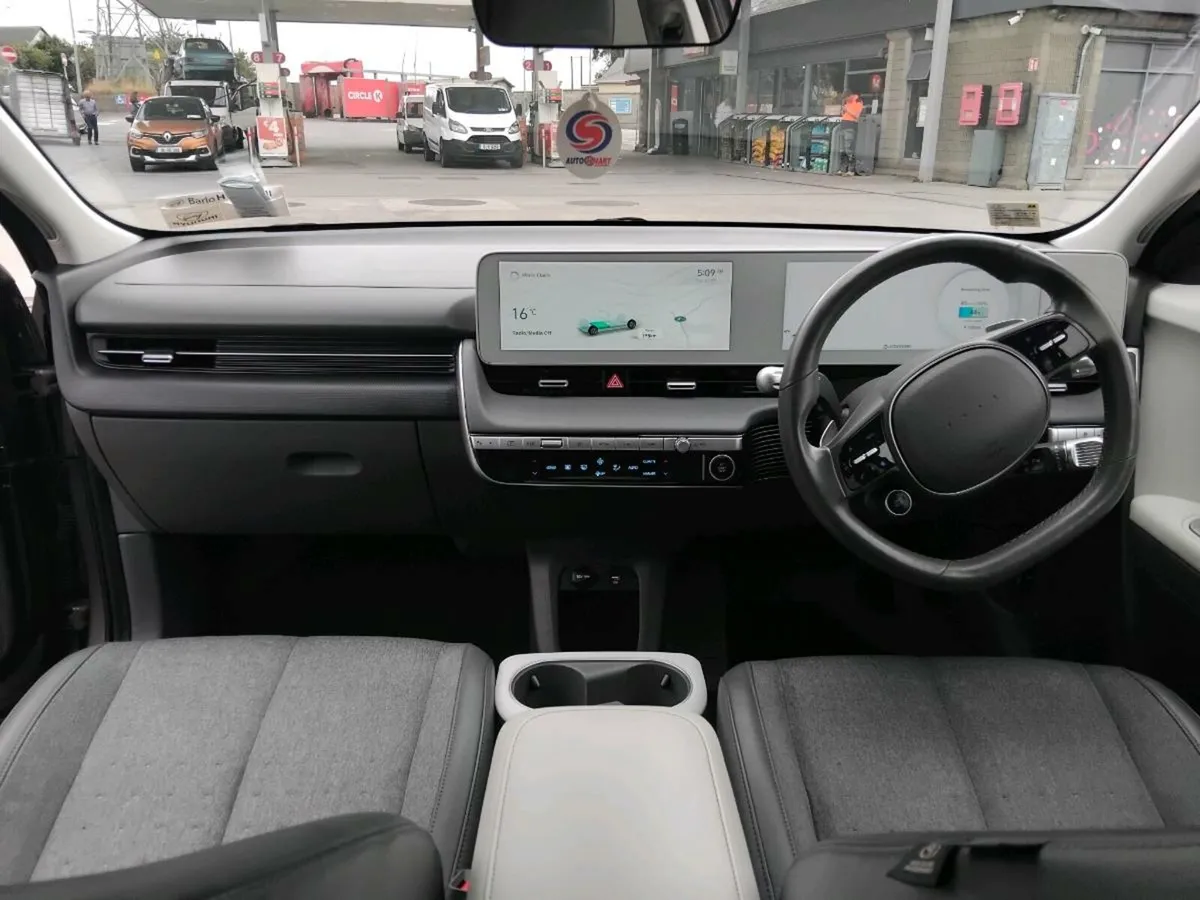 Hyundai IONIQ 5 - Image 3