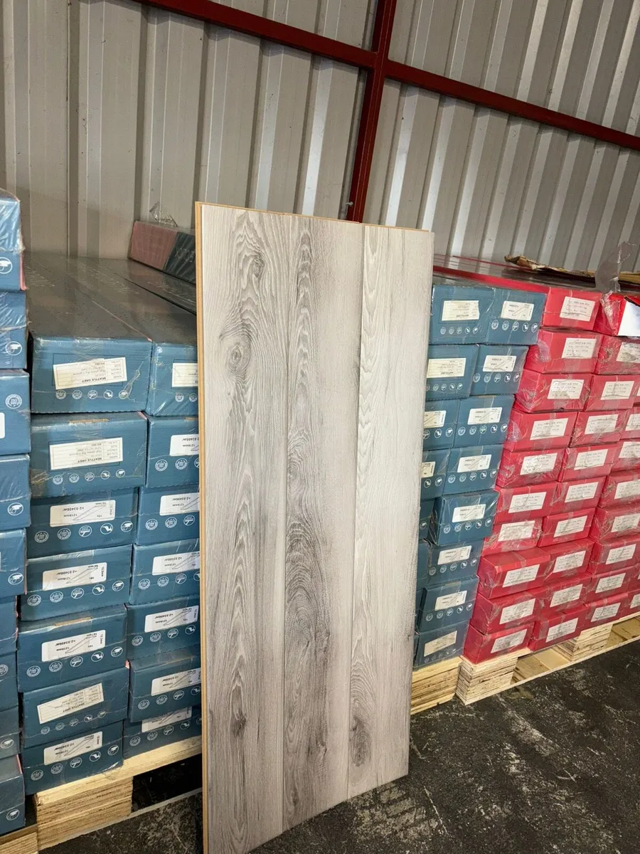 All new laminated flooring now available - Image 2